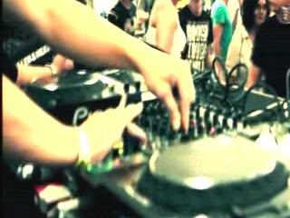 dj_deck_1a