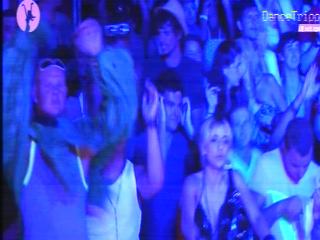 ibiza_blue_lit_crowd__1a